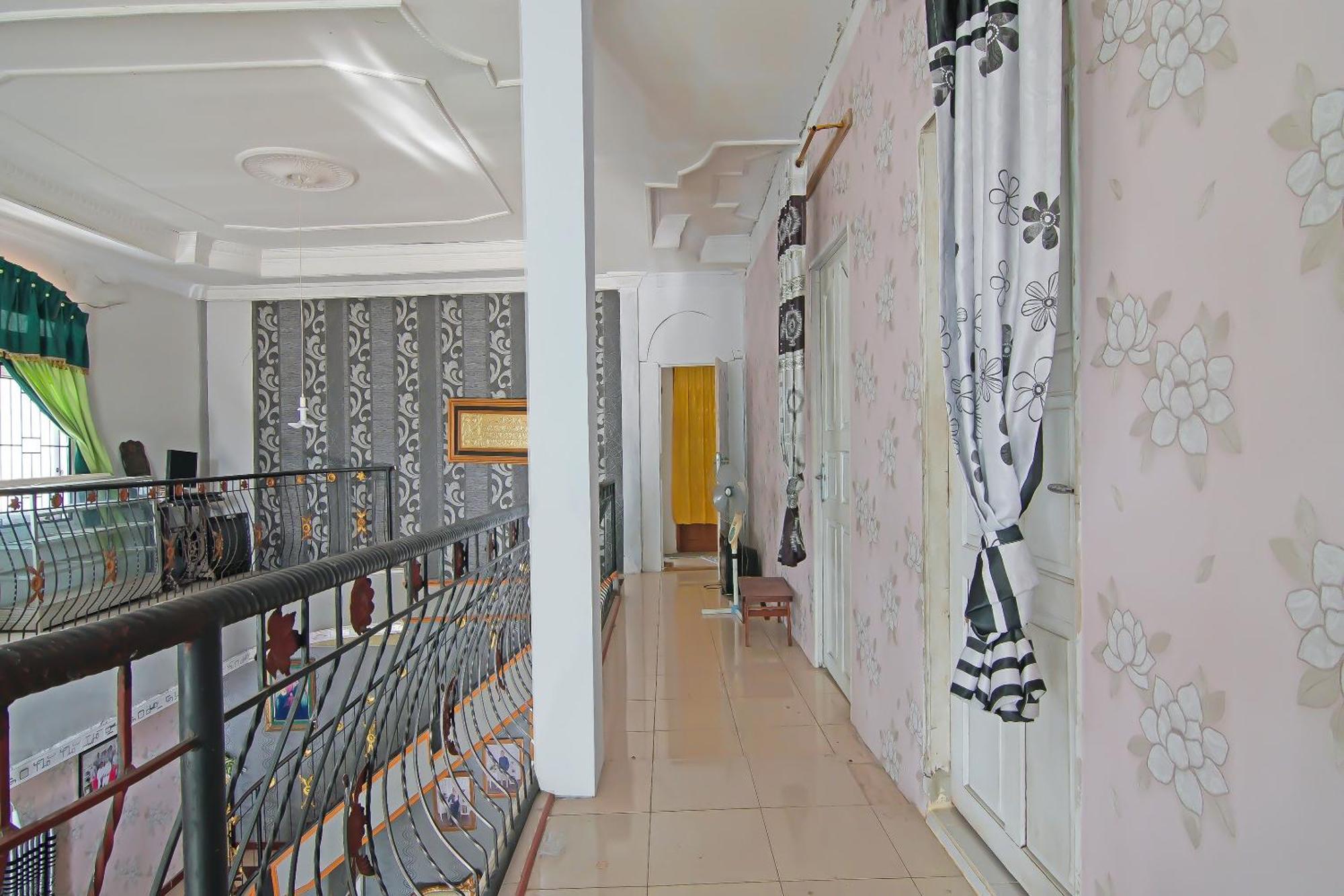 Oyo 91826 Yoezef Syariah Hotel