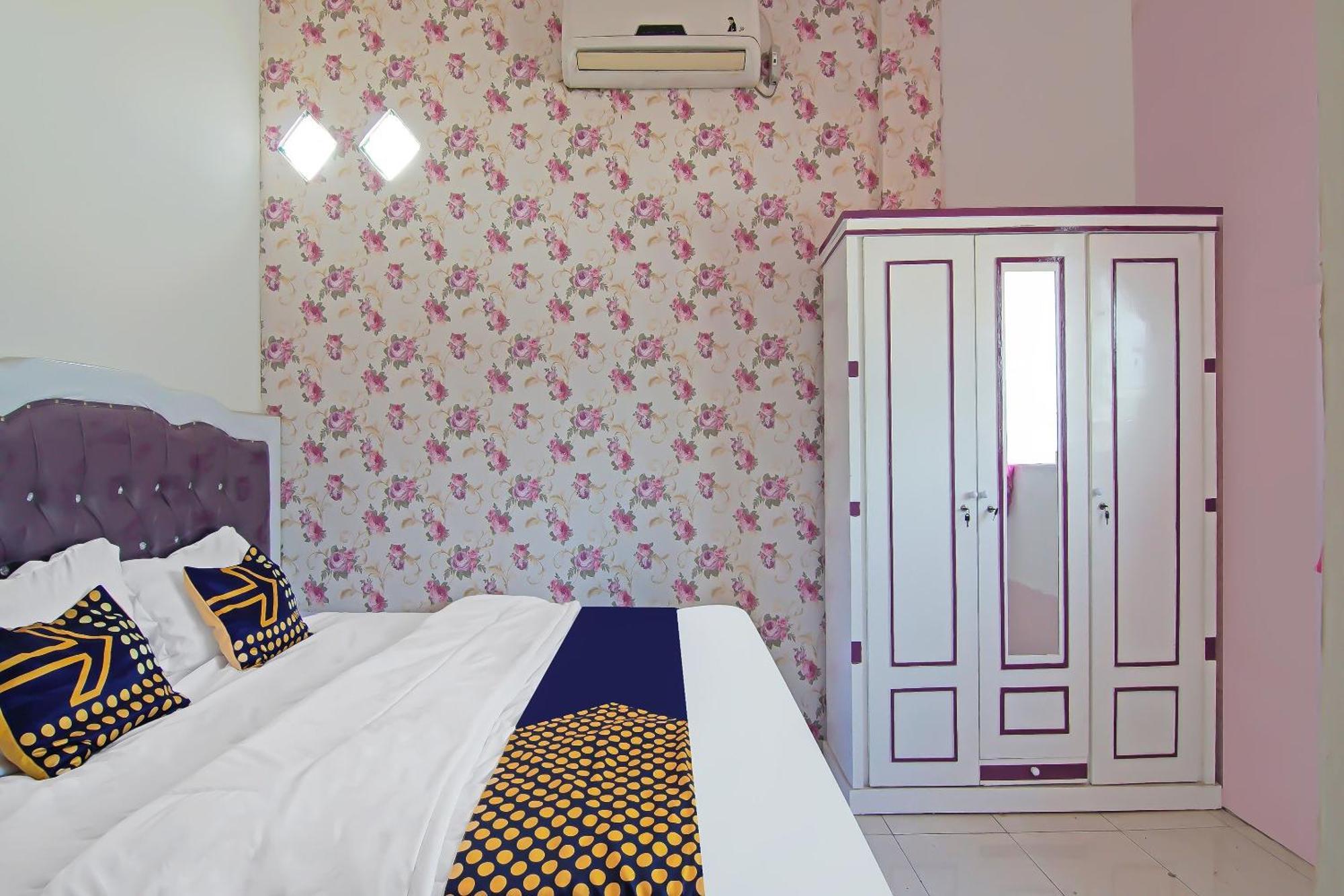Oyo 91826 Yoezef Syariah Hotel 2*